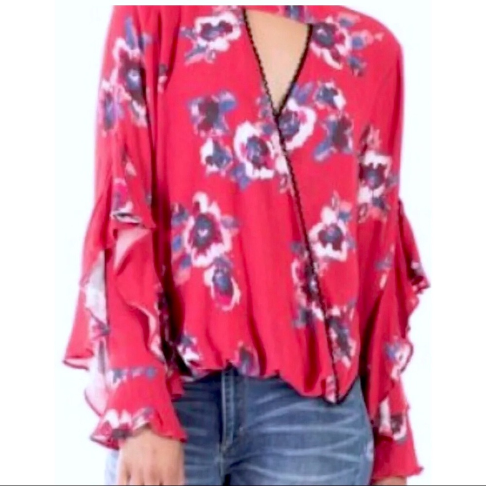 $98 S Red Floral Peasant BOHO Top Blouse Bell Sleeves Anthropologie Wrap